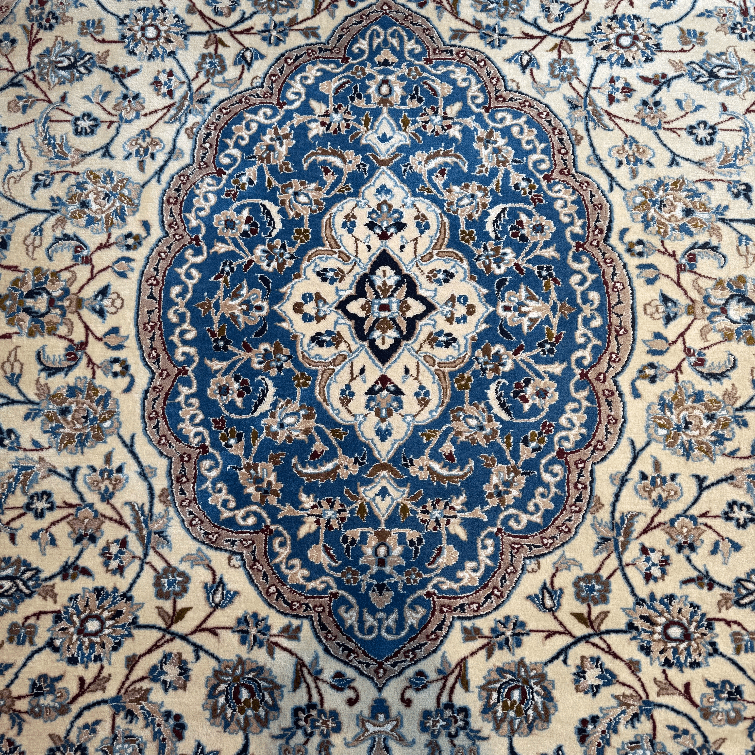 Nain 313×202